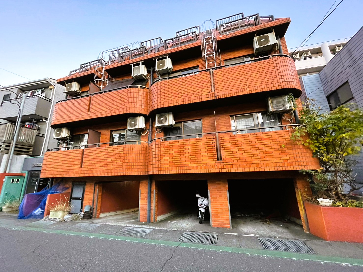 8c95e2385f98fab4bfaba95422935031