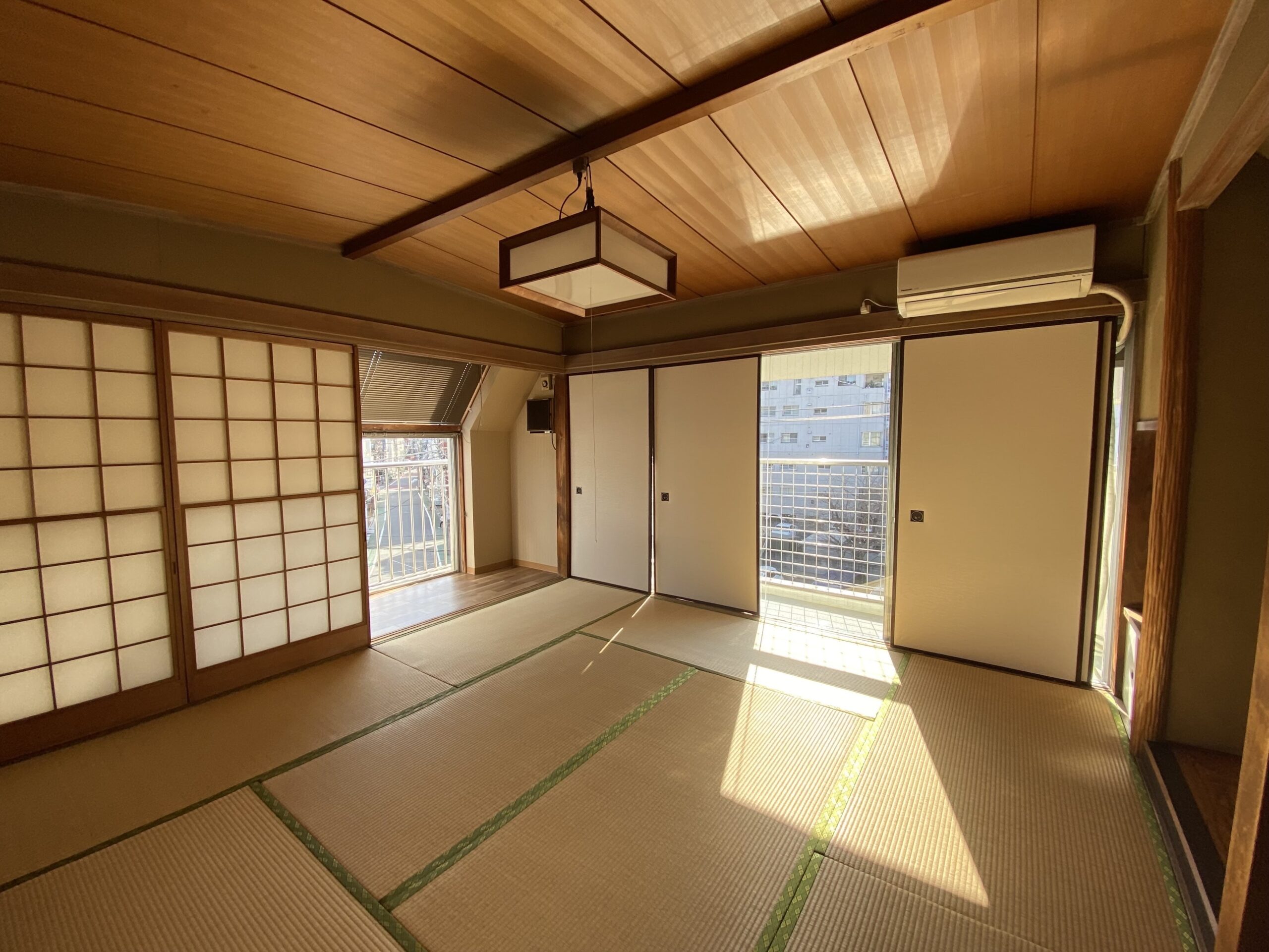 C0F80B3A-DF97-4CBF-819E-36EDF6FDA40B